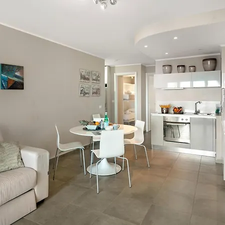 Vina Del Mare - Happy *